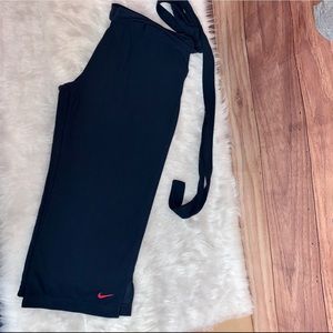 Nike Crop leggings with attached belt Medium